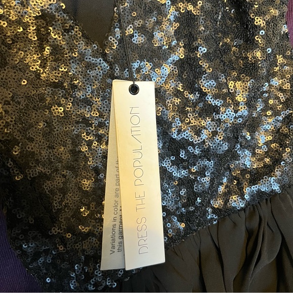 NWT DRESS THE POPULATION Lori Sequin Plunging Chiffon Gown (Small) - Picture 9 of 9